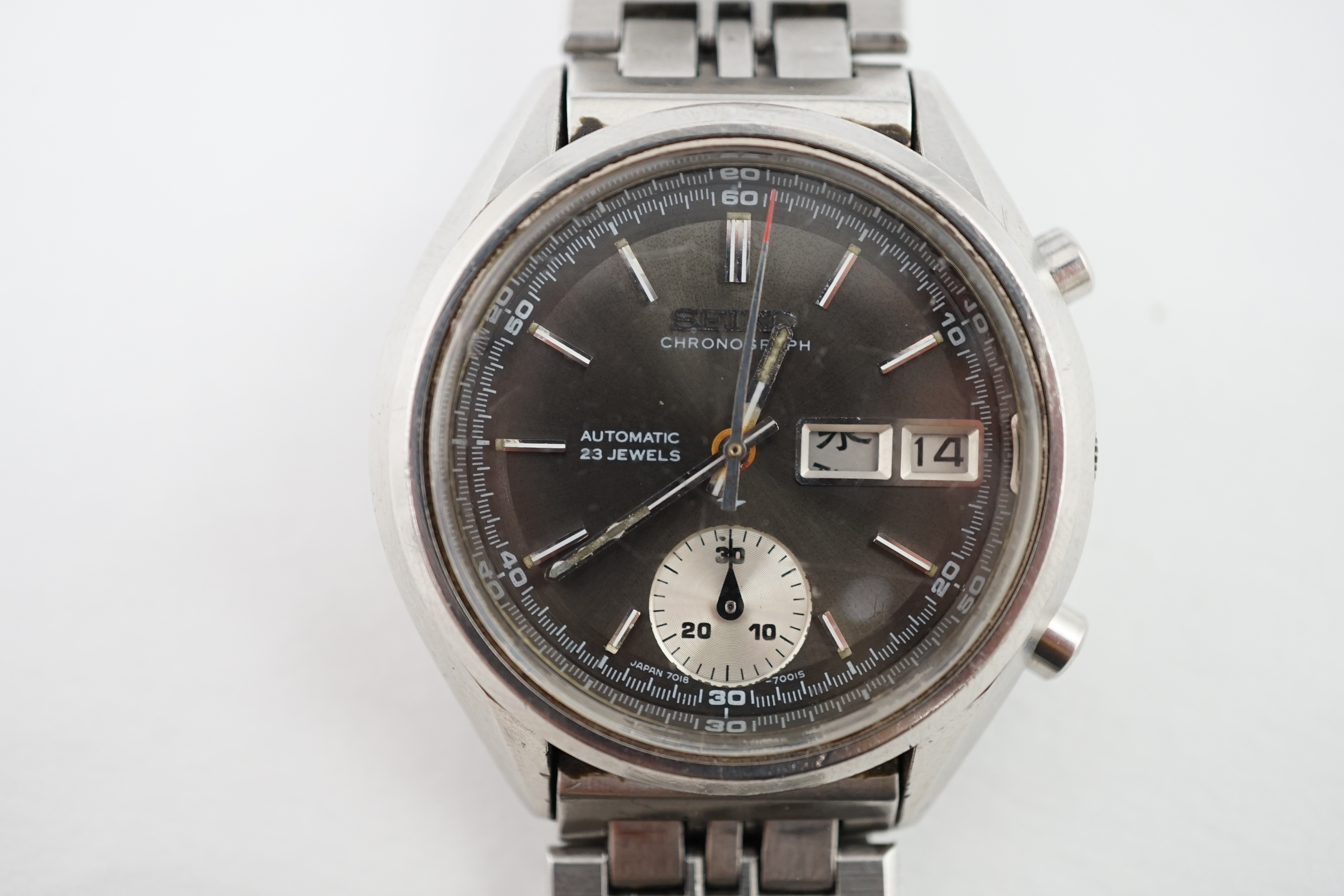 A gentleman's stainless steel Seiko chronograph automatic wrist watch